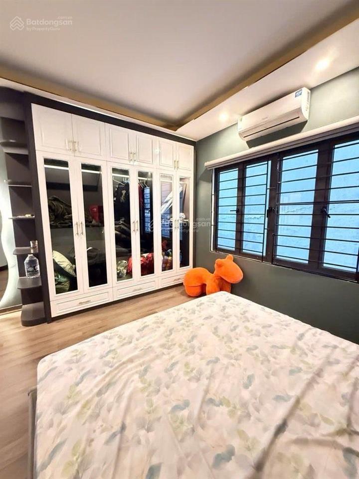 Bán nhà nam dư, hoàng mai, 30m2, 5 tầng, 7,5 tỷ , ô tô đỗ cổng , trường chợ xát nhà, an sinh đỉnh.