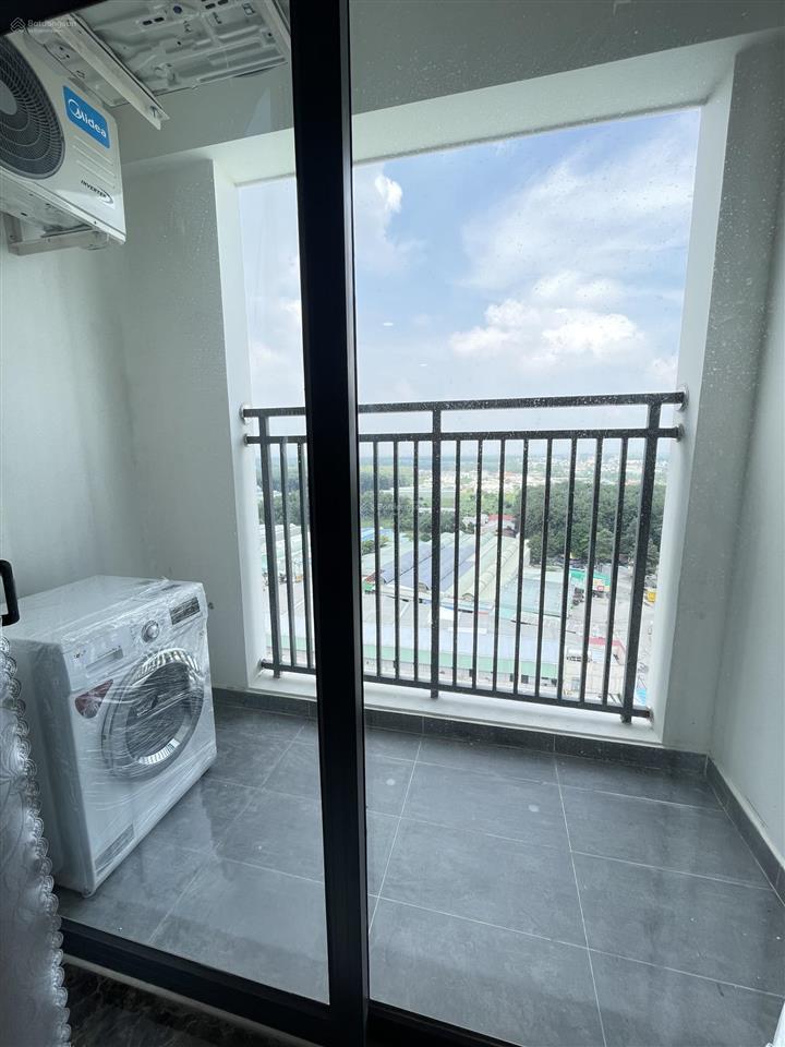 Gấp bán căn hộ hưng phát giá dưới 3 tỷ, 82m2, 2pn, 2wc, view đẹp, đã có sổ hồng