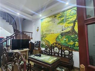 68m²  4 tầng  mặt tiền 5.7m thoáng sáng,  giá 10.8 tỷ!  hàng xóm kđt văn quán.