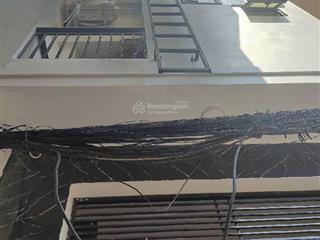 10 tỷ hơn ccmn mới, 7 tầng thang máy, dòng tiền ổn định 50 triệu/tháng.