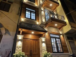 Biệt thự cổ phố ao sen  không gian sống đẳng cấp  60m  giá 17,x tỷ .