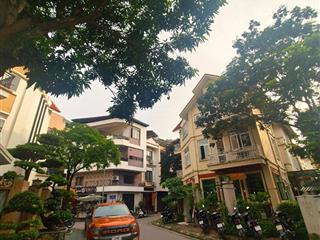 Nhỉnh 13 tỷ 65m², 3 tầng mặt tiền siêu rộng làng việt kiều châu âu