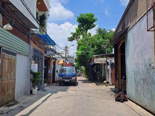 Bán mặt tiền kinh doanh góc 2 mặt tiền giáp ngã tư 4 xã