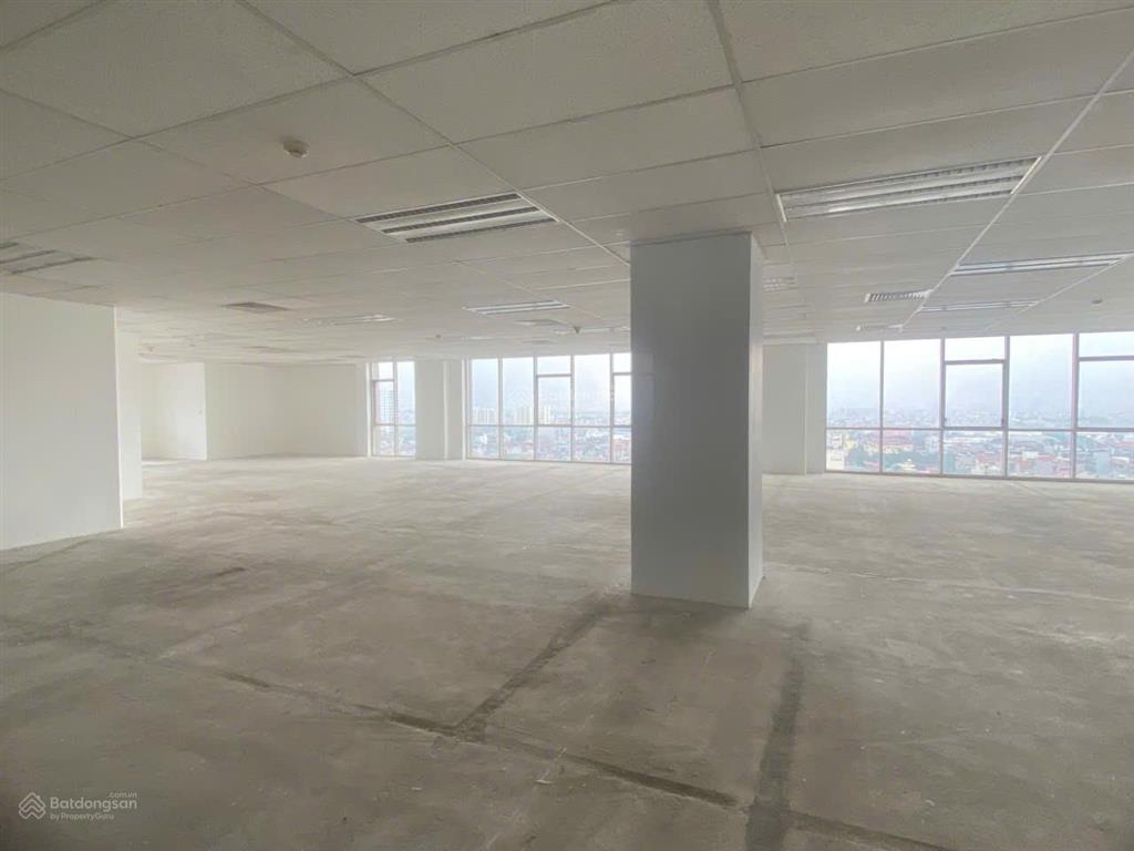 Cho thuê văn phòng dt 150m2 tại tòa nhà plaschem 562 nguyễn văn cừ, long biên