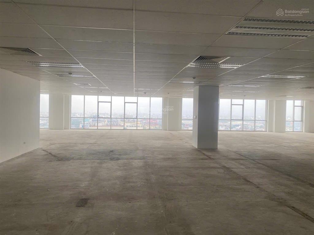Cho thuê văn phòng dt 150m2 tại tòa nhà plaschem 562 nguyễn văn cừ, long biên