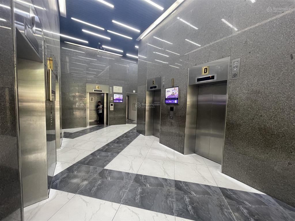 Cho thuê văn phòng tại 18 tam trinh vtc online dt 50m2  130m2  250m2  500m2 giá 120k/m2