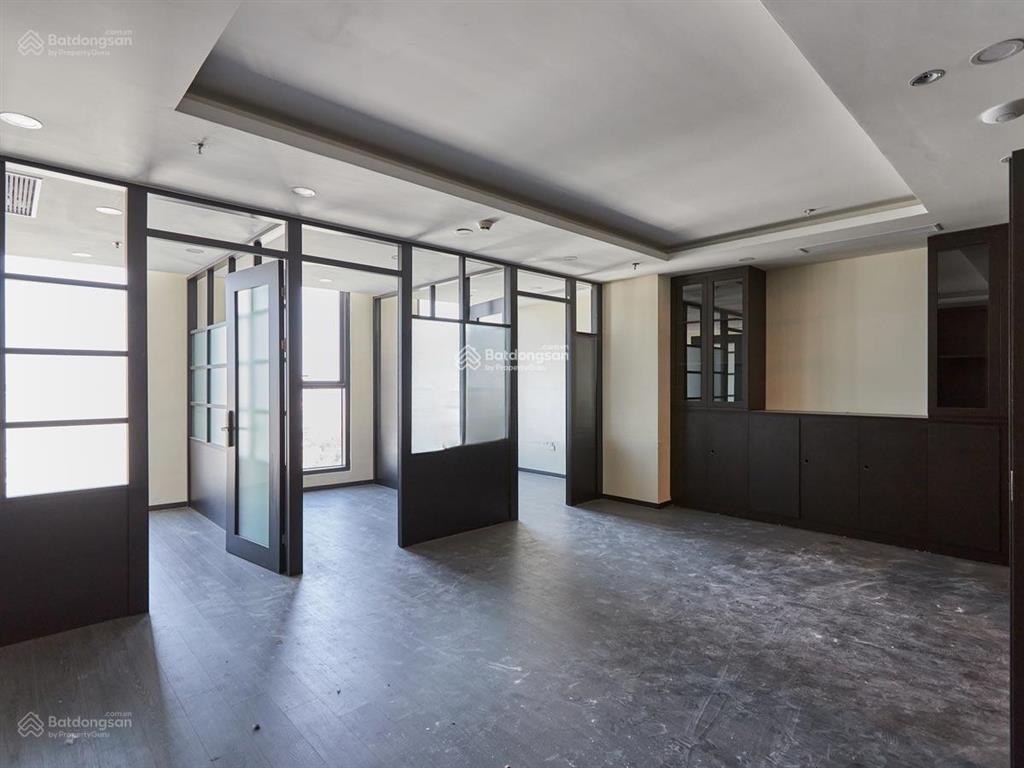 Cho thuê vp tại vinafor 127 phố lò đúc, hai bà trưng dt 100m2