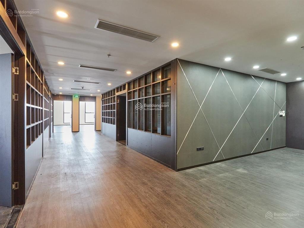 Cho thuê vp tại vinafor 127 phố lò đúc, hai bà trưng dt 100m2