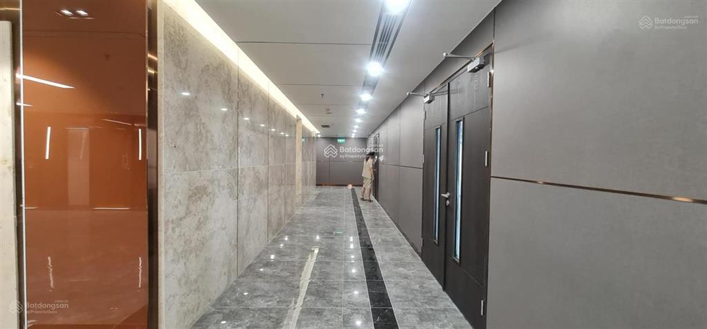 Cho thuê sàn thương mại và vp tại tttm chợ mơ, 459c bạch mai, dt 200m2 có cắt nhỏ theo nhu cầu