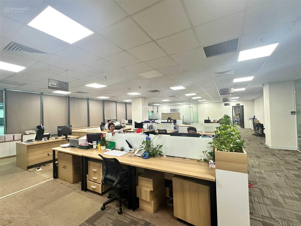 Cho thuê vp tại đường đại cồ việt, dt 100m2