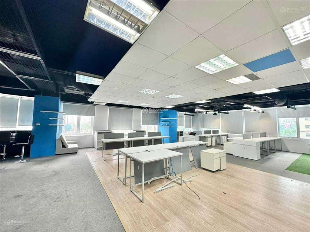 Cho thuê văn phòng đẹp xuất sắc tại bùi thị xuân, nguyễn du, hai bà trưng, hà nội, 30 triệu, 150m2