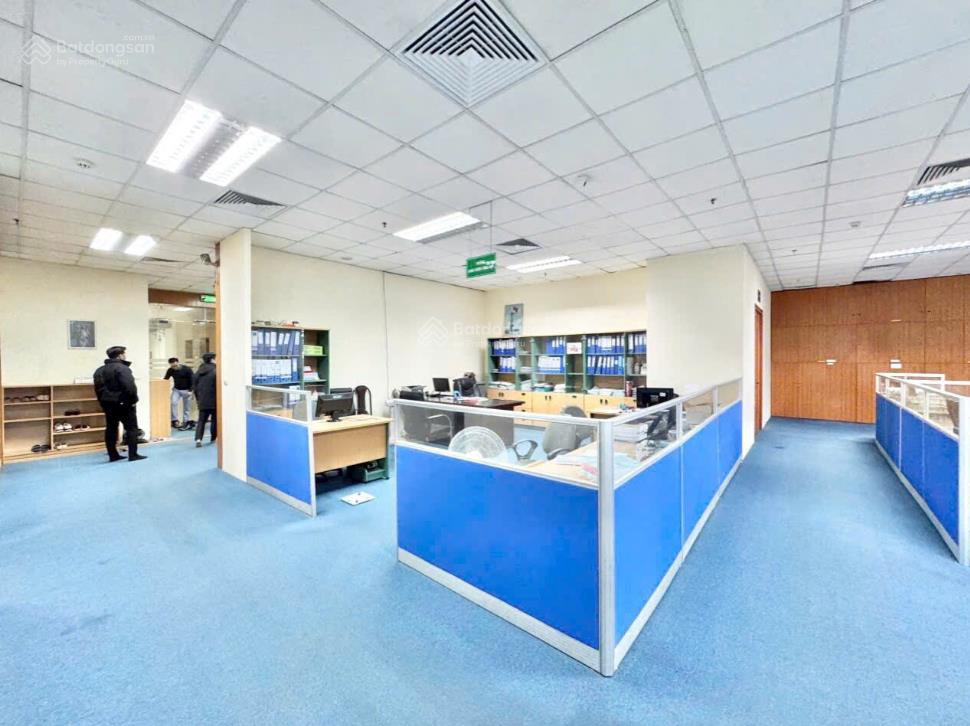 Cho thuê văn phòng 200m2, giá ưu đãi tại tân mai, hoàng mai, hà nội