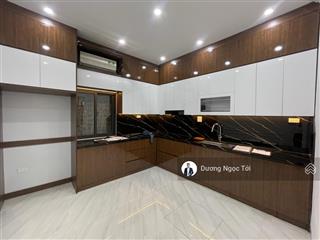 Chính chủ bán nhà đẹp 7t cạnh aeon xuân thủy đẳng cấp 01 cầu giấy,9,4 tỷ, 38m2, chuẩn giá uy tín*