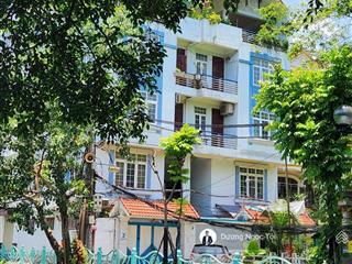 Bán bt 185m2,view hồ quan nhân, nhân chính, hà nội. vị trí rất phù hợp hợp để nghỉ dưỡng giữ phố hn
