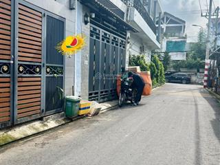 Oto trước cửa đường thông 2 lầu 62m2ngang 4.5mhoàn công 6.2 tỷtăng nhơn phú a