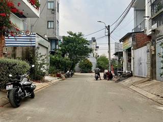 Nhà 3 tầng  56m  hoàn công đủ  đường ô tô 8m chỉ nhỉnh 5 tỷ ngay chợ long trườngtp. thủ đ