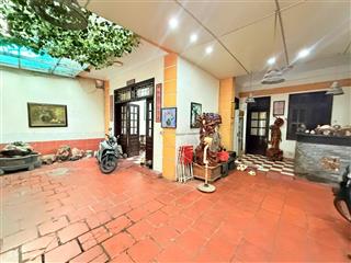 Siêu phẩm hoàng cầu ngõ thông ôtô tránh, mặt tiền khủng, kinh doanh bất tận, 124m2, 3tầng, mt 8,3m