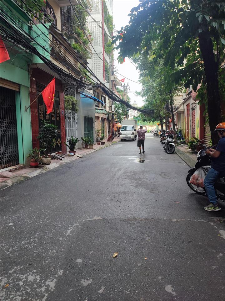 Nhà phân lôngõ ô tô tránhthông tứ tunglô góckinh doanh đỉnh55m25 tầngmt 4,2m