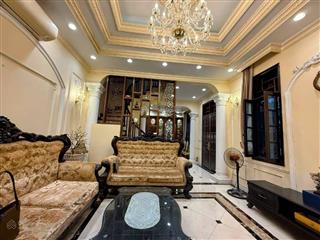 Nhà phân lô khu viplô gócô tô tránhsổ đỏ nở hậu90m24 tầngmt 5,2m