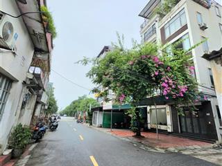 Bán 35m2 đất kinh doanh mặt đường 17.5m, ngay ngã tư nguyễn lam  phúc đồng, giá 11.3 tỷ  12.5 tỷ