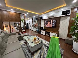 Hàng độc giảng võ1 ngoặt ra phốcách phố vài bước chândân xây 2 thoáng.dt 45m6tầng11.5tỷ tl