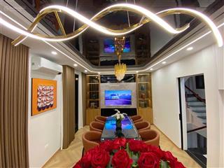 Bán nhà trần quang diệu, dt 50m2, 6 tầng thang máy, nội thất tiền tỷ, đẳng cấp, ô tô đỗ ngay nhà