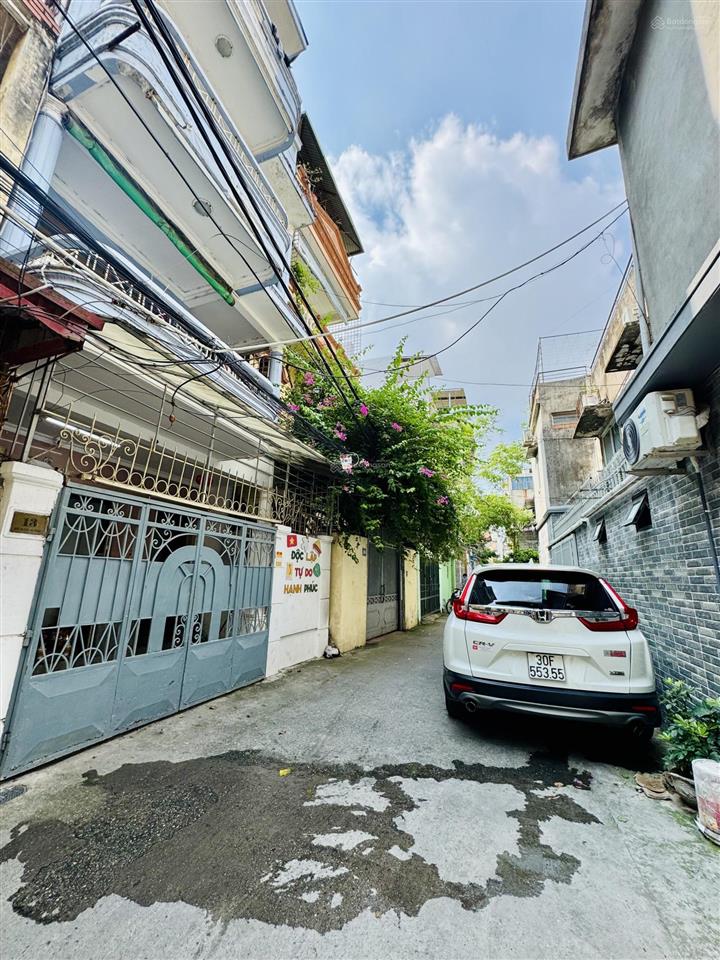 (cần gấp) bán nhà lạc trung, phân lô ôtô vào nhà, ngõ thông, thoáng trước sau, 64m2, hơn 16 tỷ