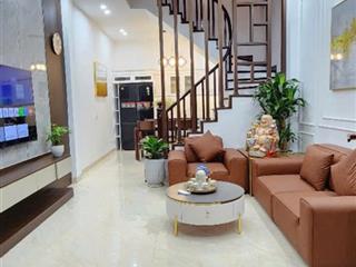 Bán nhà riêng vĩnh tuy, hai bà trưng 36m,chỉ 6.8 tỷ, sát ô tô, times city, 2 thoáng,lô góc.