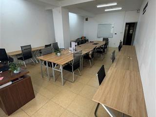 Cho thuê văn phòng phố hoàng quốc việt, diện tích 70m2 giá thuê 16tr/tháng,  0332 017 ***