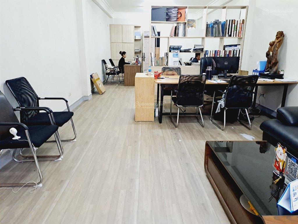 Cho thuê văn phòng mặt phố bùi huy bích  hoàng mai diện tích 35m2 giá thuê 4tr/tháng, 0332 017 ***