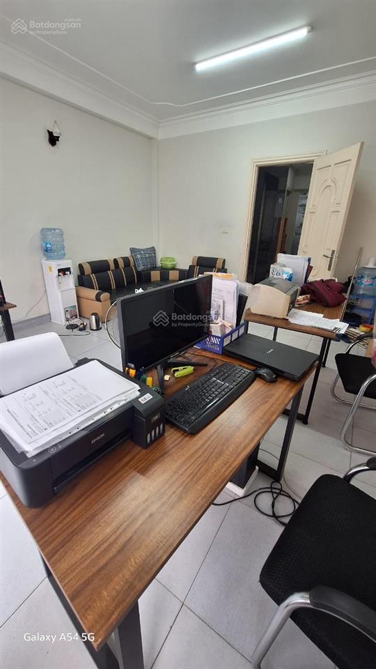 Cho thuê văn phòng mặt phố bùi huy bích  hoàng mai diện tích 35m2 giá thuê 4tr/tháng, 0332 017 ***