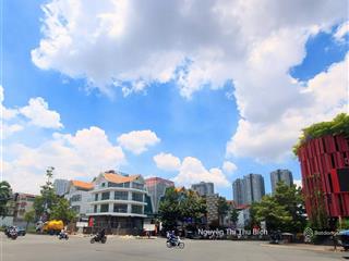 Bán nhà chính chủ 50m2  hẻm xe hơi  ngay kdc him lam  quận 7  ngang 4.2m  nhích 3 tỷ