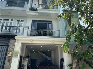 Bán nhà nguyễn xiển ngay vinhomesq9,4 tầng,xây đẹp kiên cố,giá nhỉnh 5 tỷ.