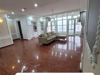 Chính chủ bán gấp căn 202m2 cc vinaconex 1, 4pn 4wc sẵn sổ nội thất cơ bản. giá tôi bán 9,9 tỷ.