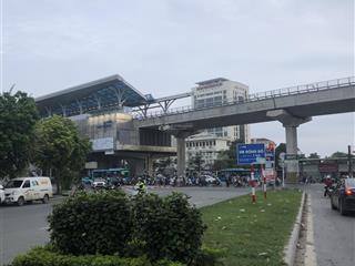 Bán đất nam từ liêm diện tích 62 m , mặt tiền 4 m ngõ rộng , nông 1 nhà ra trục chính kinh doanh .