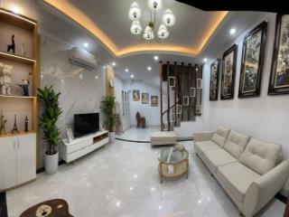 Bán nhà nam từ liêm  phương canh diện tích 41/44 m4 tầng lô góc ,2 thoáng , hơn 50 m ra ô tô