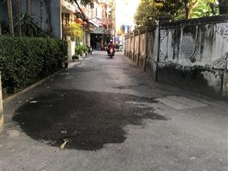 Bán đất tặng nhà 2 tầng trung tâm quận nam từ liêm xuân phương diện tích 105 m  mặt ngõ rộng .