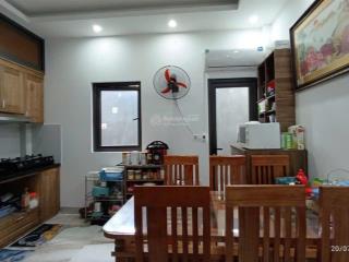Chính chủ cần bán gấp nhà bv hoài đức  5 tầng  lô góc 3 mặt thoáng  full nội thất