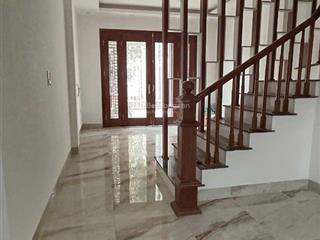 Giảm giá 300tr, chính chủ cần bán gấp nhà trường sp tdtt  chương mỹ  4 tầng. nhỉnh 3tỷ