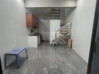 Bán nhà tựu liệt, 25m2, 4 tầng, vài bước ra oto đỗ, vị trí đẹp, nhiều tiện ích. gía 1.x tỷ