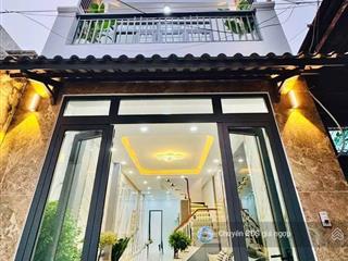 Bỏ ra 5 tỷ nhận ngay căn nhà phố ở nhật tảo  p4  q10 nhà 1tr1l 60m2 shr .nhà hẻm thông tứ tung