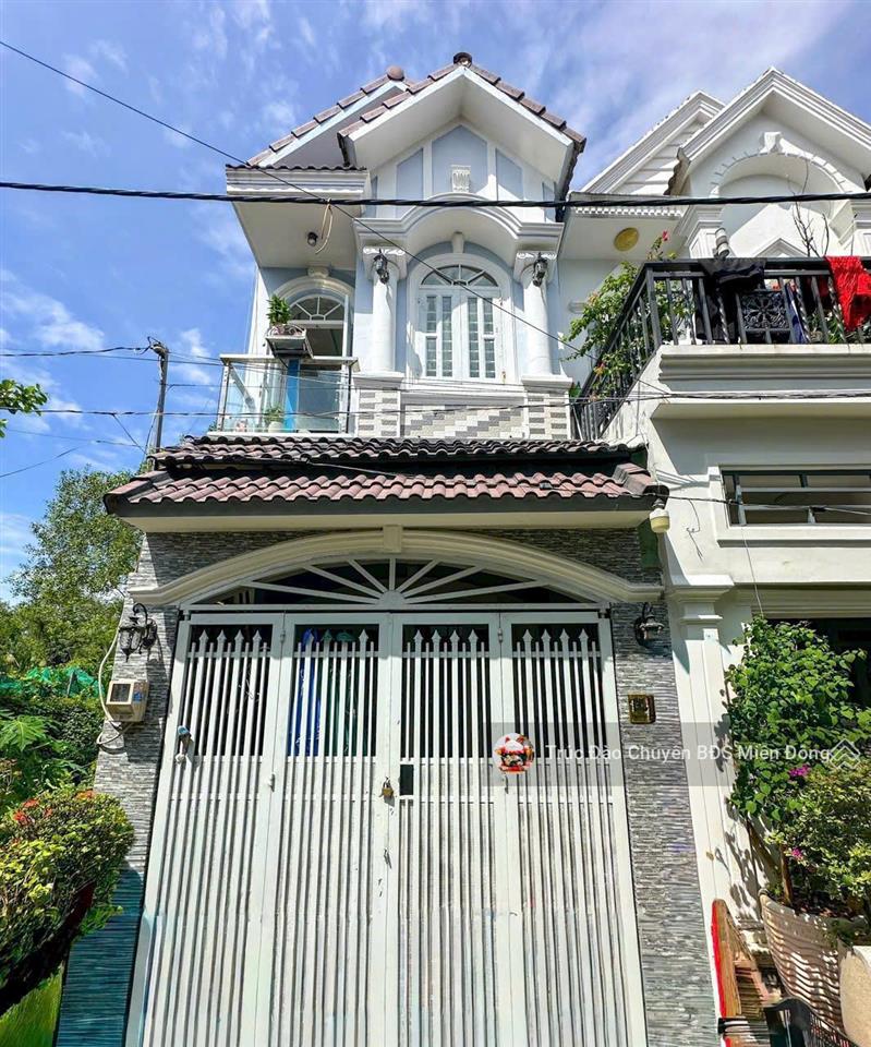 Nhà đẹp dt 70m2 hẻm xe hơi. thạnh lộc 15, ngay chợ cầu đồng  đang cho thuê 7tr/th