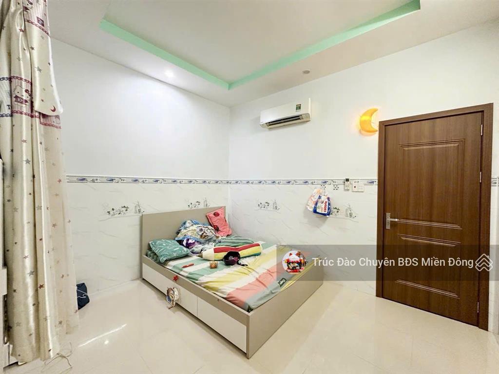 Nhà đẹp dt 70m2 hẻm xe hơi. thạnh lộc 15, ngay chợ cầu đồng  đang cho thuê 7tr/th