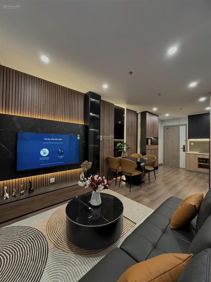 Chính chủ bán căn hộ 3 ngủ 80m2 goldseason, full nội thất, giá 7,6 tỷ, sẵn sổ lâu dài