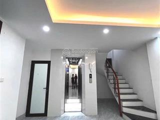 Bán nhà phố việt hưng, căn góc thang máy, 6 tầng, full nội thất, 7.65 tỷ, thoáng sáng