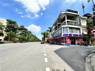 Bán nhà phố việt hưng, 40m2, 7.95 tỷ, 6 ngủ nhà 6 tầng, thang máy  full nội thất sang xịn