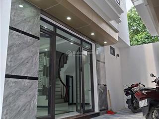 Bán nhà thạch bàn, 30m2 4 tầng, mới, thoáng, 5.75 tỷ  nhà dân xây dựng chắc chắn