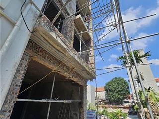 Bán nhà phúc lợi, 38m2, 5 tầng mặt tiền 4.7m, 7.3 tỷ, vf3, nở hậu  nhà dân xây đơn lập