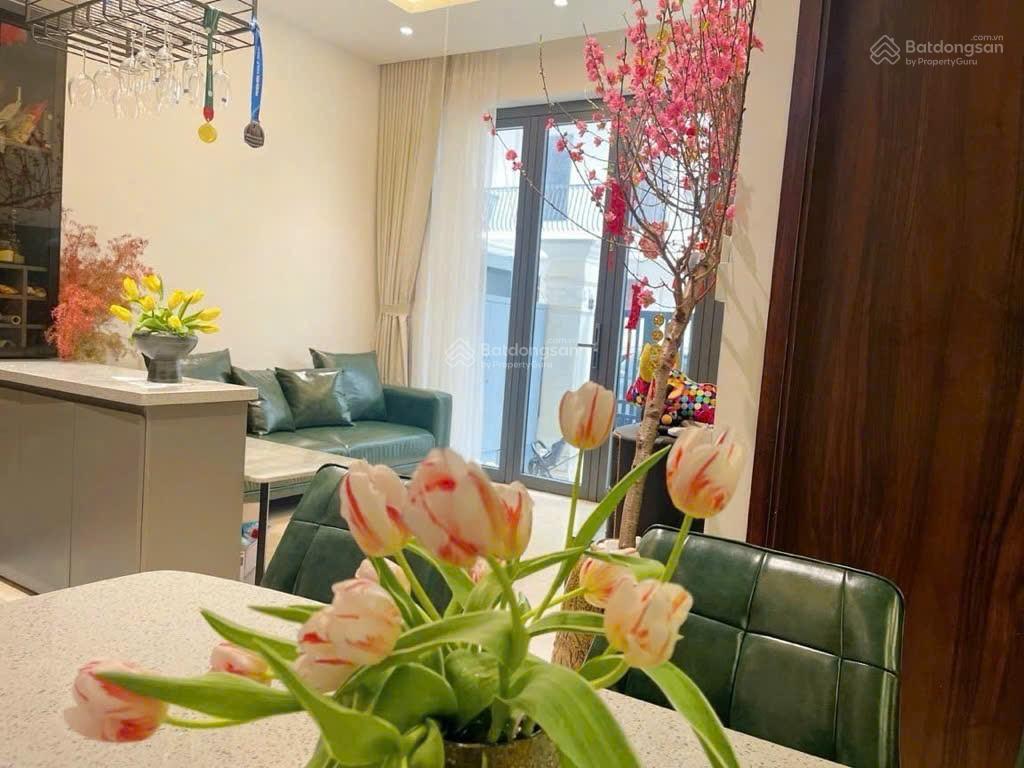 Biệt thự việt hưng 74 m2 12.4 tỷ, 4 tầng, mt 6.6 m ôtô thông tránh, ở sướng