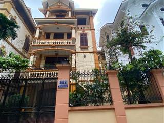 Chính chủ cho thuê nhà lô góc hoàng quốc việt, gần phạm văn đồng 100m² x 4t mt 15m giá 30tr